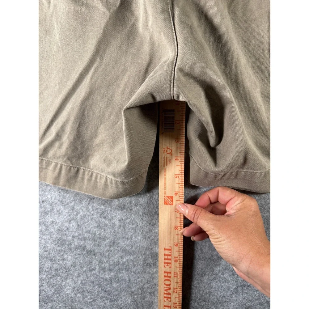 Cabelas Casuals Aged Khakis Mens Size 42 Tan Chino Shorts Flat Front Cotton